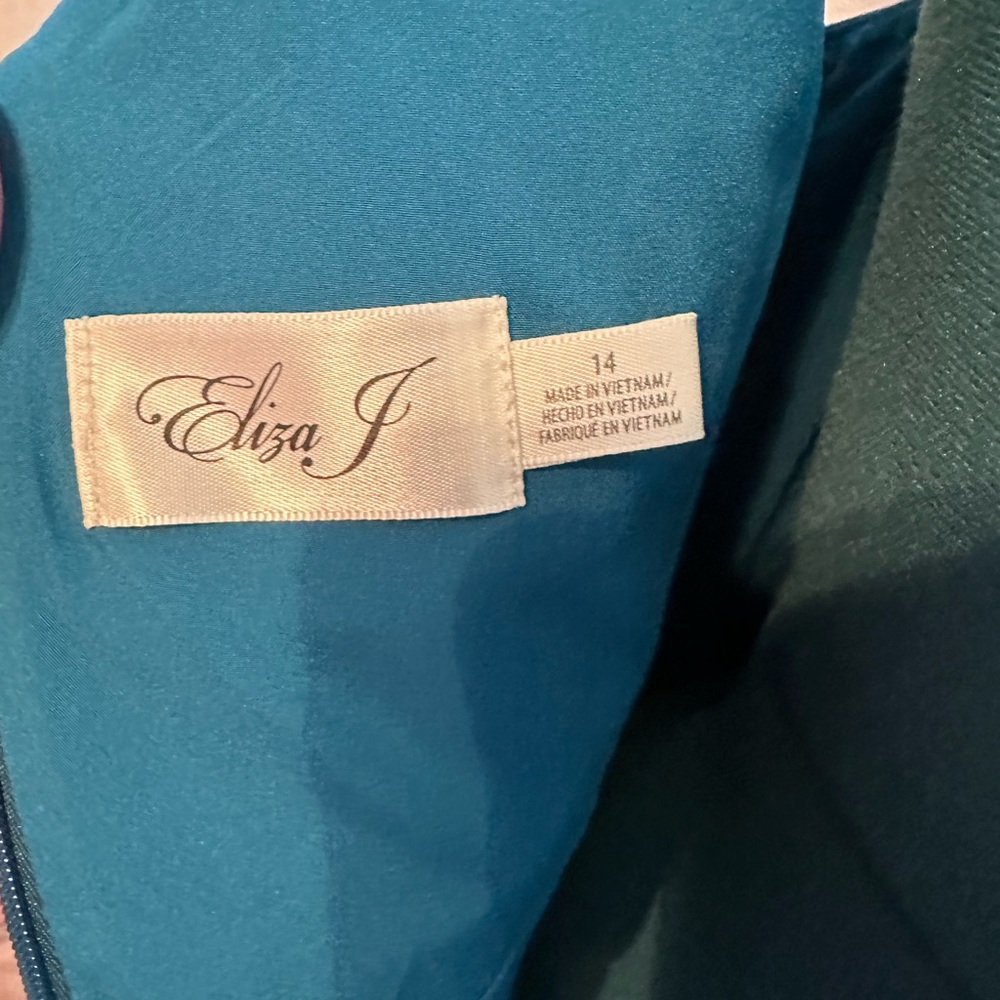 Eliza J SIDE DRAPE LAGUNA CREPE COCKTAIL DRESS IN TEAL NWOT - Picture 8 of 11